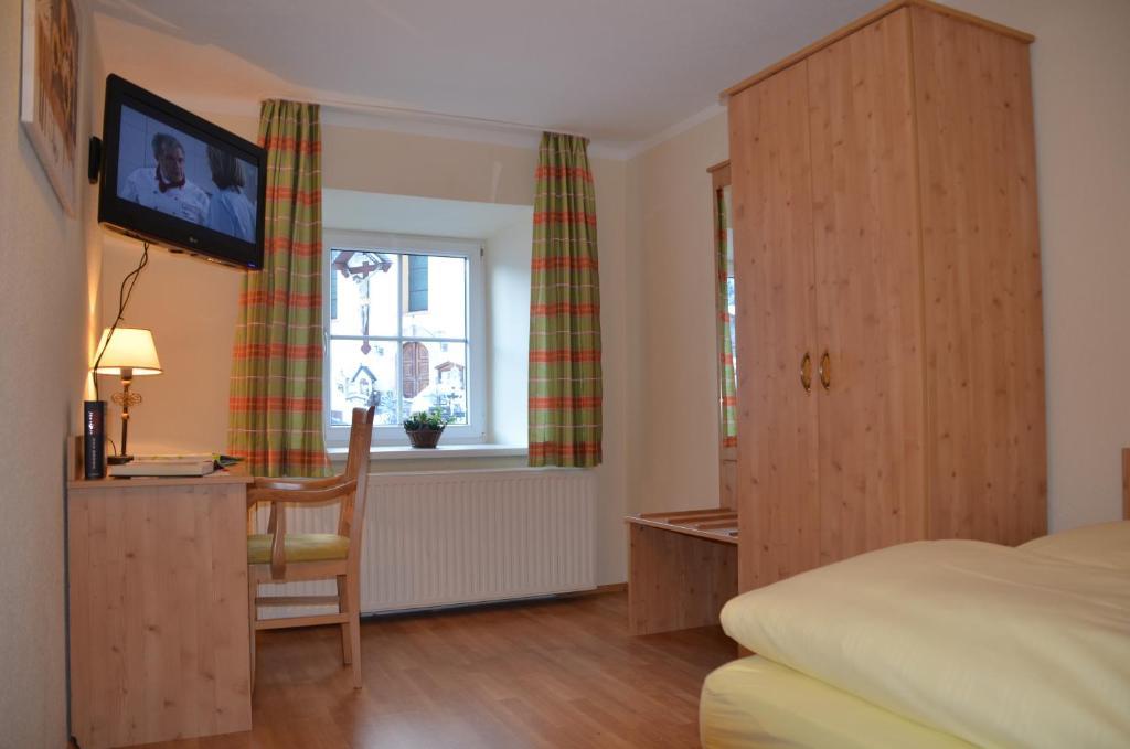 Landhotel Kirchenwirt Unken Room photo