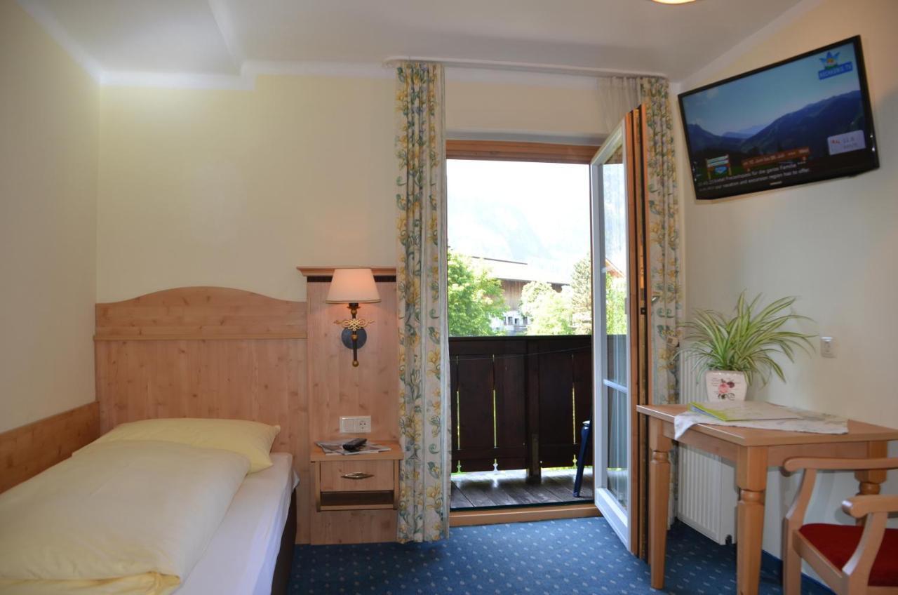 Landhotel Kirchenwirt Unken Room photo